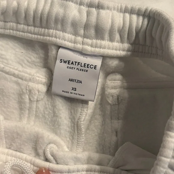 Aritzia White Hoodie and Joggers Set - Picture 4 of 6
